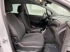 Used 2018  Chevrolet Trax 4d SUV AWD LS at Ideal Cars Llc near Mesa&comma; AZ