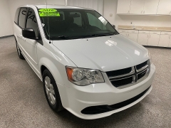 Used 2016  Dodge Grand Caravan 4d Wagon SE at Ideal Cars Llc near Mesa&comma; AZ