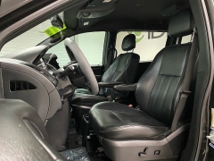 Used 2018  Dodge Grand Caravan 4d Wagon SE Plus at Ideal Cars Llc near Mesa&comma; AZ