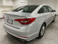 Used 2015  Hyundai Sonata 4d Sedan SE at Ideal Cars Llc near Mesa&comma; AZ