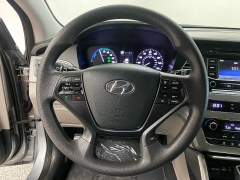 Used 2016 Hyundai Sonata Hybrid 4d Sedan SE at Ideal Cars Llc near Mesa, AZ