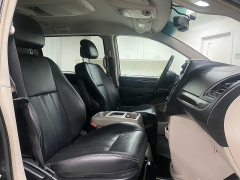 Used 2016  Chrysler Town & Country 4d Wagon Touring at Ideal Cars Llc near Mesa&comma; AZ