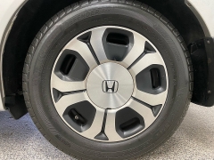 Used 2013  Honda Civic Hybrid 4d Sedan at Ideal Cars Llc near Mesa&comma; AZ