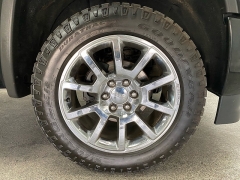 Used 2018  GMC Sierra 1500 4WD Crew Cab Denali at Ideal Cars Llc near Mesa&comma; AZ