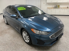 Used 2019  Ford Fusion Hybrid 4d Sedan FWD SE at Ideal Cars Llc near Mesa, AZ