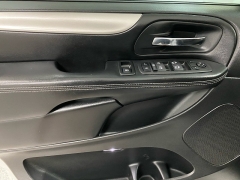 Used 2016  Dodge Grand Caravan 4d Wagon SXT at Ideal Cars Llc near Mesa&comma; AZ