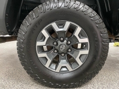 Used 2018  Toyota Tacoma 4WD Double Cab TRD Off-Road Auto at Ideal Cars Llc near Mesa&comma; AZ