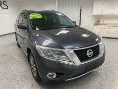 Used 2013 Nissan Pathfinder 4d SUV FWD SL at Ideal Cars Llc near Mesa, AZ