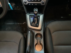 Used 2018  Hyundai Elantra 4d Sedan SEL at Ideal Cars Llc near Mesa&comma; AZ