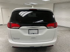 Used 2020 Chrysler Pacifica 4d Wagon Touring at Ideal Cars Llc near Mesa, AZ