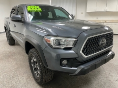 Used 2018  Toyota Tacoma 4WD Double Cab TRD Off-Road Auto at Ideal Cars Llc near Mesa&comma; AZ