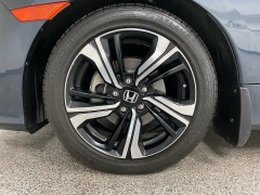 Used 2017  Honda Civic Sedan 4d Touring at Ideal Cars Llc near Mesa&comma; AZ