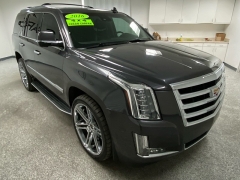 Used 2016  Cadillac Escalade 4d SUV 4WD Luxury at Ideal Cars Llc near Mesa&comma; AZ