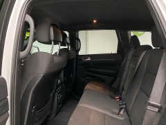 Used 2020  Jeep Grand Cherokee 4d SUV 2WD Laredo at Ideal Cars Llc near Mesa&comma; AZ