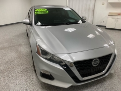 Used 2020  Nissan Altima 4d Sedan FWD 2&period;5L S at Ideal Cars Llc near Mesa&comma; AZ