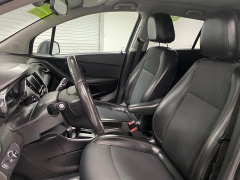 Used 2020 Chevrolet Trax 4d SUV FWD LT at Ideal Cars Llc near Mesa, AZ
