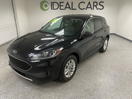 2022 Ford Escape SE's photo