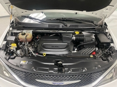 Used 2020 Chrysler Pacifica 4d Wagon Touring at Ideal Cars Llc near Mesa, AZ