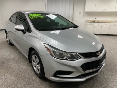 Used 2017  Chevrolet Cruze 4d Sedan LS Auto at Ideal Cars Llc near Mesa&comma; AZ