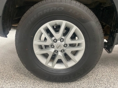 Used 2019  Nissan Frontier 2WD Crew Cab SV at Ideal Cars Llc near Mesa, AZ