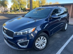 Used 2018  Kia Sorento 4d SUV AWD LX V6 at Ideal Cars Llc near Mesa&comma; AZ