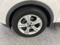 Used 2015 Ford Escape 4d SUV FWD SE at Ideal Cars Llc near Mesa, AZ