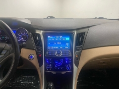 Used 2015 Hyundai Sonata Hybrid 4d Sedan Limited at Ideal Cars Llc near Mesa, AZ