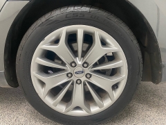 Used 2017  Ford Taurus 4d Sedan FWD Limited V6 at Ideal Cars Llc near Mesa&comma; AZ