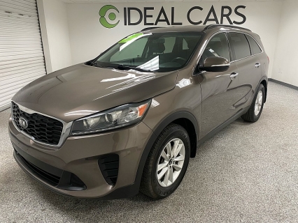 2019 Kia Sorento LX's photo
