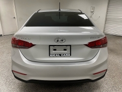 Used 2019  Hyundai Accent 4d Sedan SE Auto at Ideal Cars Llc near Mesa&comma; AZ