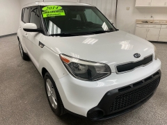 Used 2014  Kia Soul 4d Hatchback Base Auto at Ideal Cars Llc near Mesa&comma; AZ