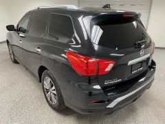 Used 2020  Nissan Pathfinder 4d SUV 4WD SV at Ideal Cars Llc near Mesa&comma; AZ