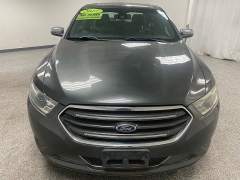 Used 2017  Ford Taurus 4d Sedan FWD Limited V6 at Ideal Cars Llc near Mesa&comma; AZ