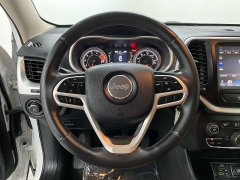 Used 2017 Jeep Cherokee 4d SUV FWD Latitude V6 at Ideal Cars Llc near Mesa, AZ