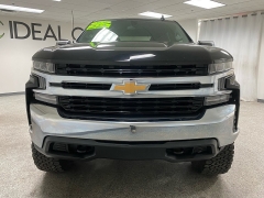 Used 2020  Chevrolet Silverado 1500 4WD Crew Cab LT at Ideal Cars Llc near Mesa&comma; AZ