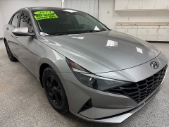 Used 2023  Hyundai Elantra SE IVT at Ideal Cars Llc near Mesa&comma; AZ