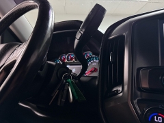 Used 2018  Chevrolet Silverado 1500 4WD Crew Cab LT Z71 at Ideal Cars Llc near Mesa&comma; AZ