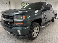  2018 Chevrolet Silverado 1500 4WD Crew Cab LT Z71 at Ideal Cars Llc near Mesa&comma; AZ