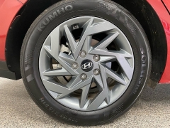 Used 2024  Hyundai Elantra SEL IVT at Ideal Cars Llc near Mesa&comma; AZ