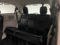 Used 2016  Chrysler Town & Country 4d Wagon Touring at Ideal Cars Llc near Mesa&comma; AZ