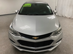 Used 2017  Chevrolet Cruze 4d Sedan LS Auto at Ideal Cars Llc near Mesa&comma; AZ