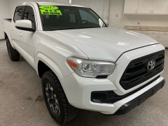 Used 2017  Toyota Tacoma 4WD Double Cab SR at Ideal Cars Llc near Mesa&comma; AZ