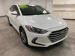 Used 2017  Hyundai Elantra 4d Sedan SE Auto at Ideal Cars Llc near Mesa&comma; AZ