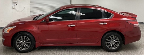 Used 2015  Nissan Altima 4d Sedan S 2&period;5L at Ideal Cars Llc near Mesa&comma; AZ