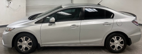 Used 2013  Honda Civic Hybrid 4d Sedan at Ideal Cars Llc near Mesa&comma; AZ