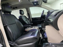 Used 2015  Chrysler Town & Country 4d Wagon Touring at Ideal Cars Llc near Mesa, AZ