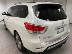 Used 2015  Nissan Pathfinder 4d SUV 4WD Platinum at Ideal Cars Llc near Mesa&comma; AZ
