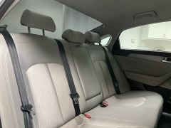 Used 2016 Hyundai Sonata Hybrid 4d Sedan SE at Ideal Cars Llc near Mesa, AZ