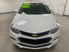 Used 2018  Chevrolet Cruze 4d Sedan LT Auto at Ideal Cars Llc near Mesa&comma; AZ