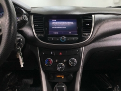 Used 2020  Chevrolet Trax 4d SUV FWD LS at Ideal Cars Llc near Mesa&comma; AZ